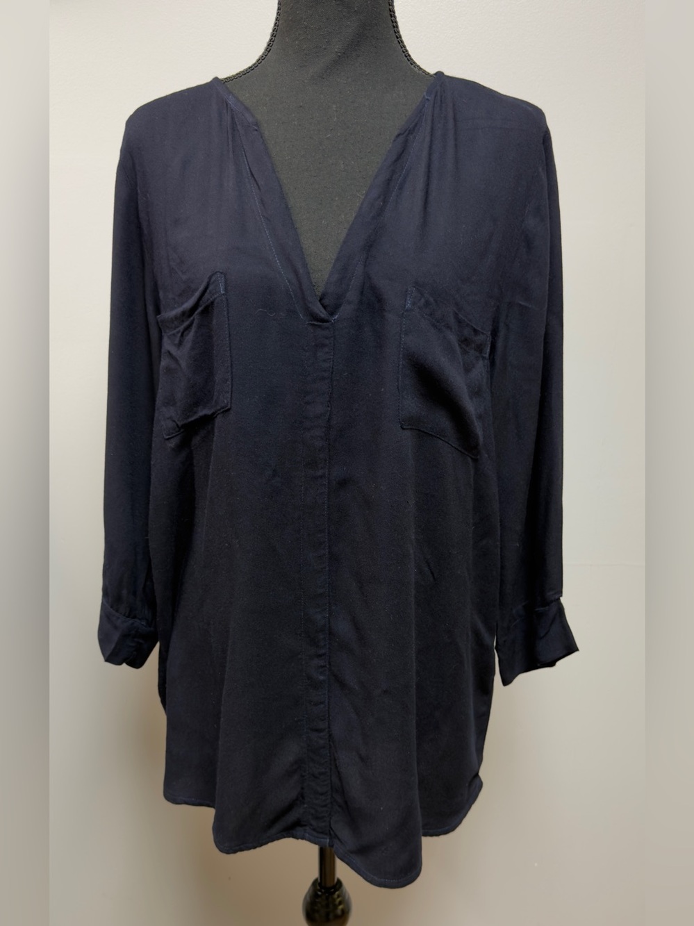 allen allen. USA Black Rayon V-Neck Tunic Blouse Pocket Shirt Women's Size L